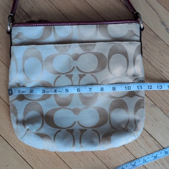 Coach Signature Canvas and Patent Leather Shoulder Bag K1394-29561E - Picture 6 of 15